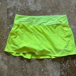 Lululemon Pace Rival Highlight Neon Yellow Tennis Skirt Skort Midrise Sz 8 EUC